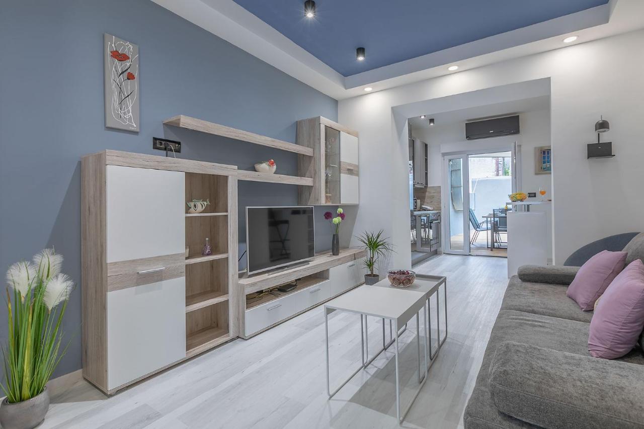 Arena Blue Dream - Modern Apartment With Terrace Пула Екстериор снимка