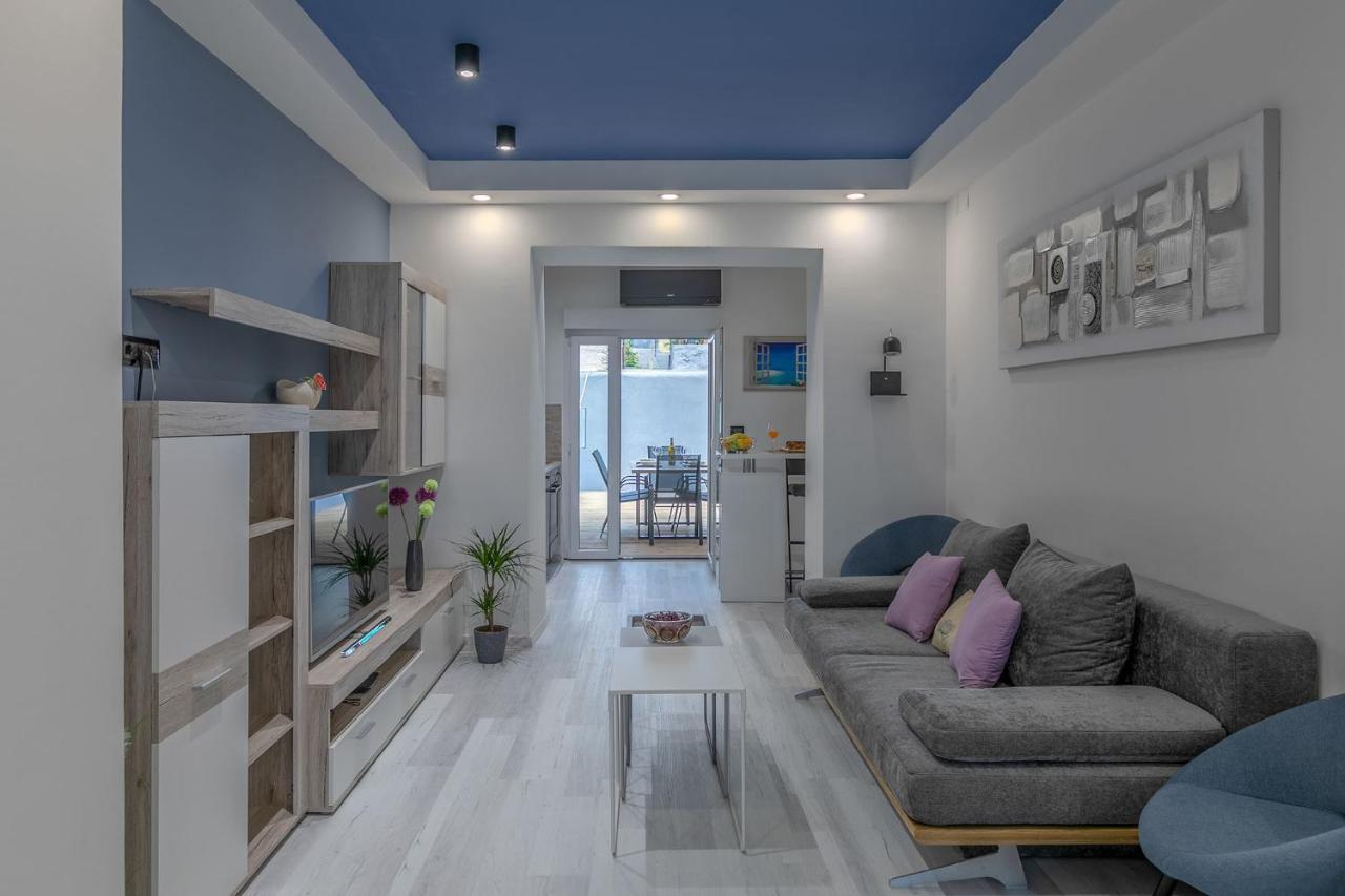 Arena Blue Dream - Modern Apartment With Terrace Пула Екстериор снимка